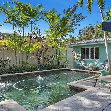 Art Deco Apt W Pool One Mile To Beach Pets Welcome Lake Worth Beach Exterior photo