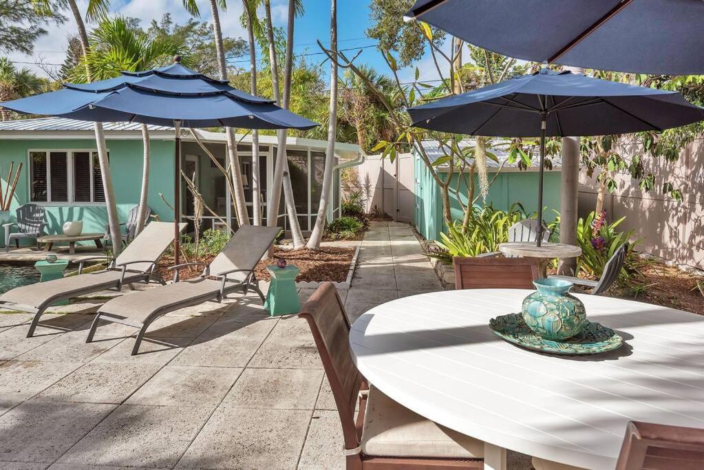 Apartment Art Deco W Pool One Mile To Pets Welcome Lake Worth Beach